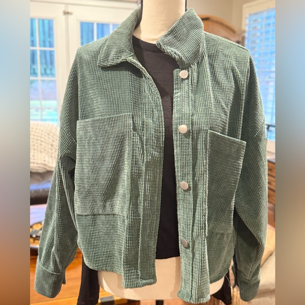 Green Utility Corduroy Jacket with Collared Design